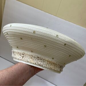 VINTAGE ASHRO WHITTALL AND SHON HAT IN OFF WHITE